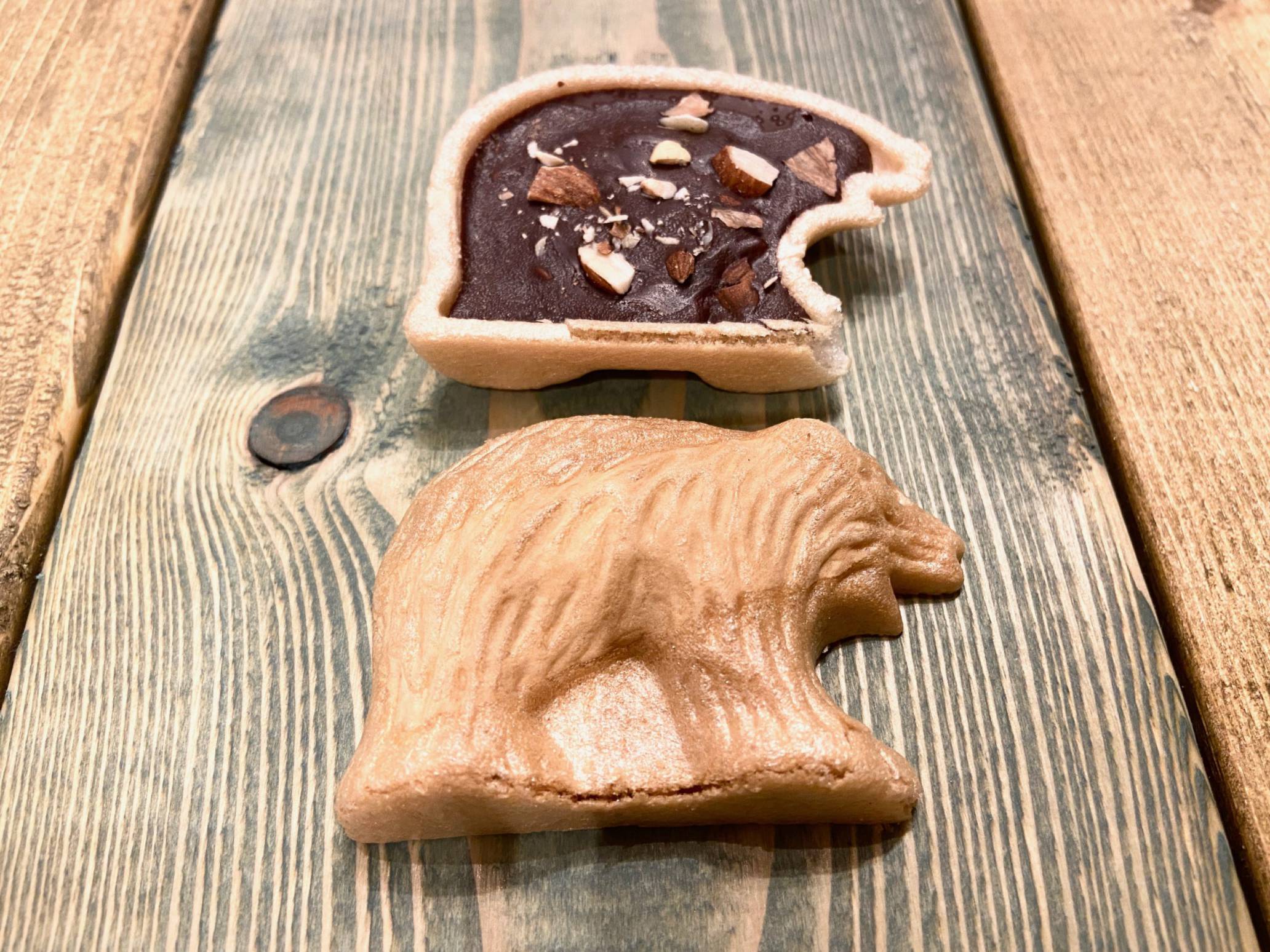 ひそかに人気の「熊チョコモナカ」 - スプラウト ニセコ | SPROUT NISEKO